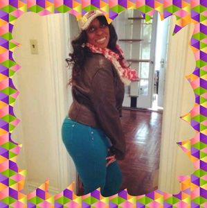 Meet your Posher, Robin